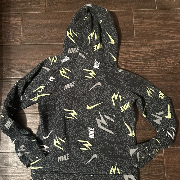 Nike , Jordan, adidas, Under Armour Kids Graphic Hoodies- size youth medium. - Picture 5 of 9
